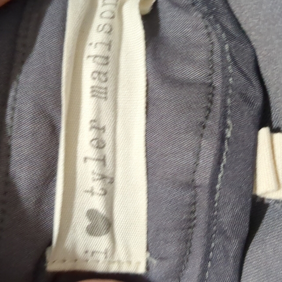 I love Tyler Madison,pant,size xs,75%Rayon,22%nylon,3%spandex,style156024TM,Gray - Picture 5 of 7